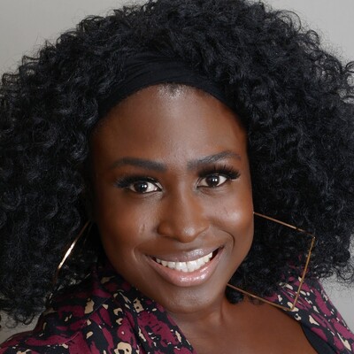 Tola Akintunde, PMHNP
