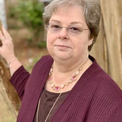 Goldie Oakes